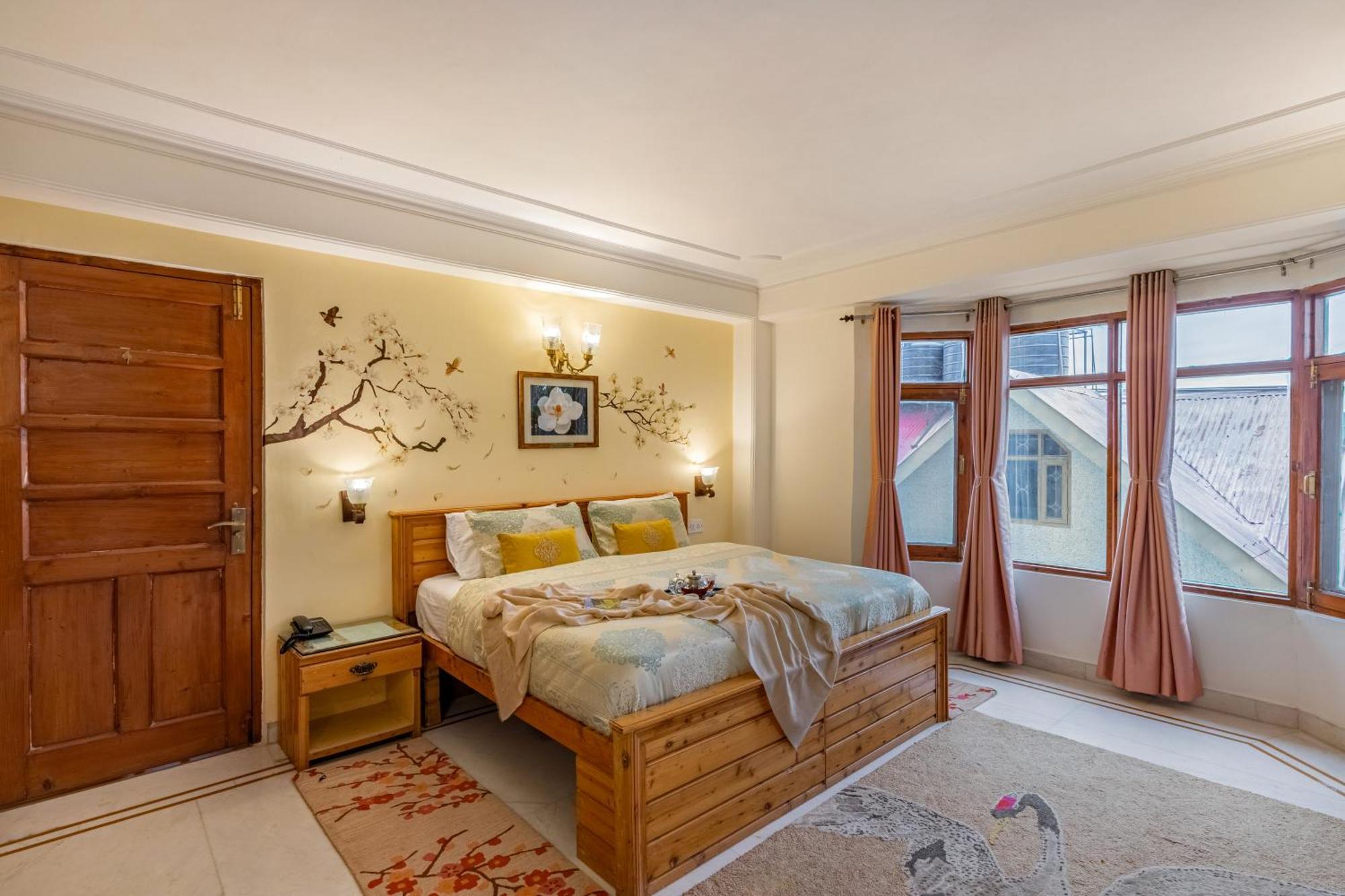 Alaya Stays Meridian Oak, Shimla Exterior photo
